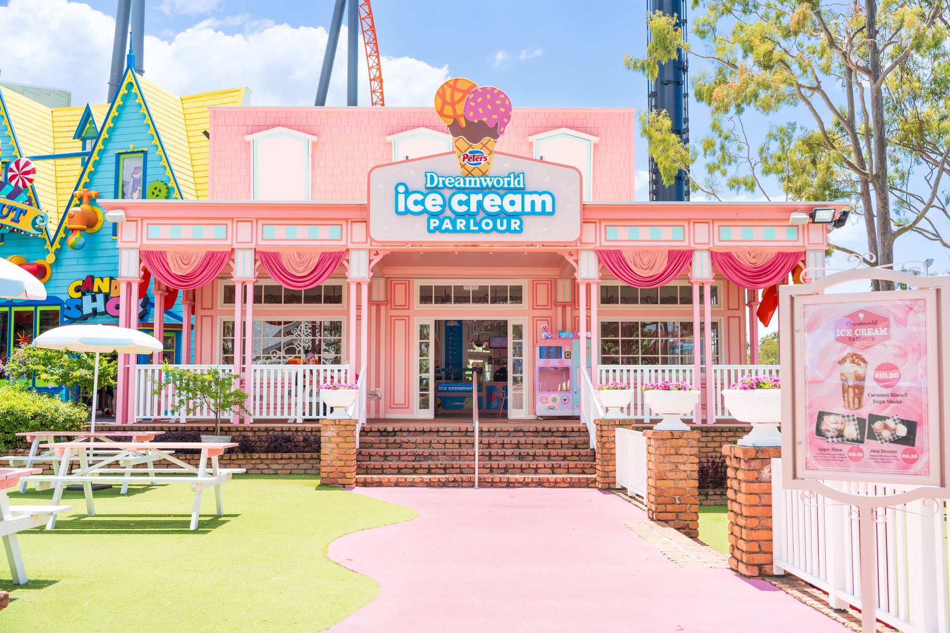 Ice Cream Parlour